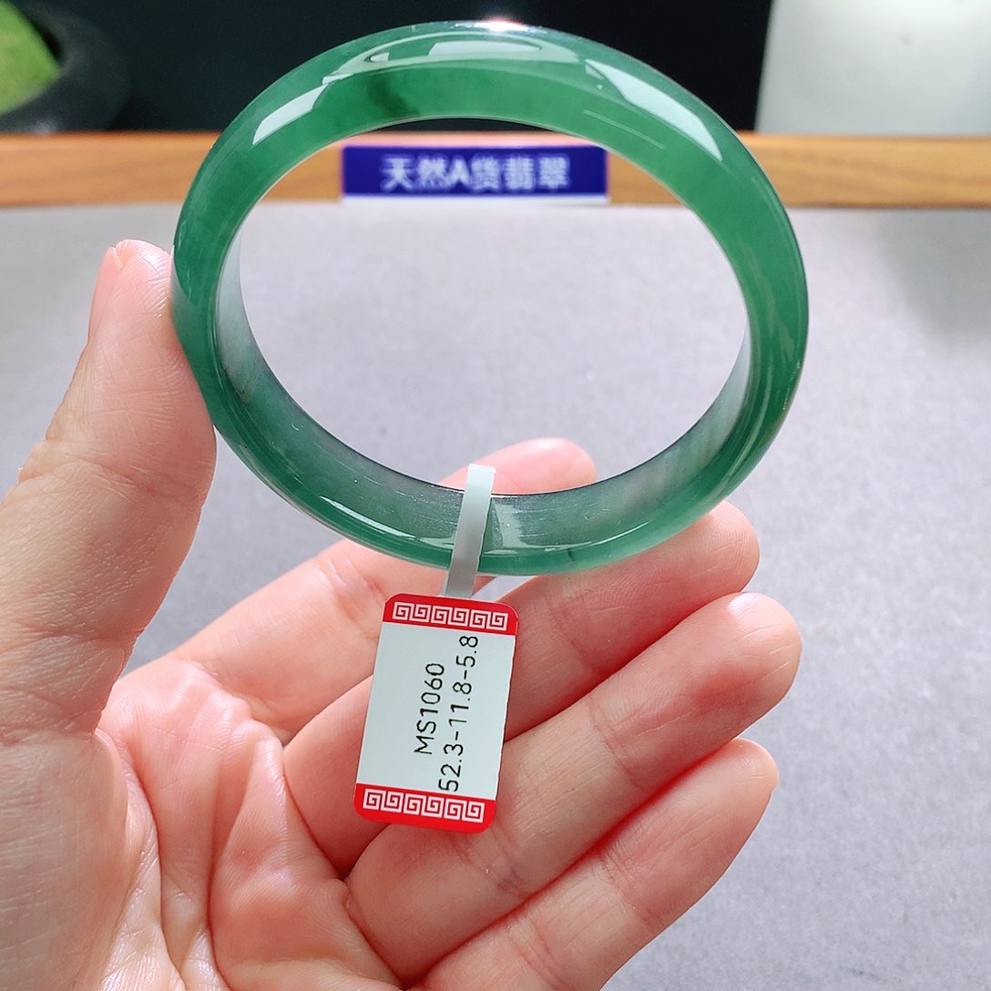 未镶嵌手镯翡翠天然翡翠手镯a货