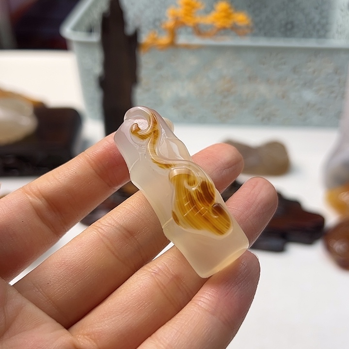 玛瑙/玉髓颈饰未镶嵌