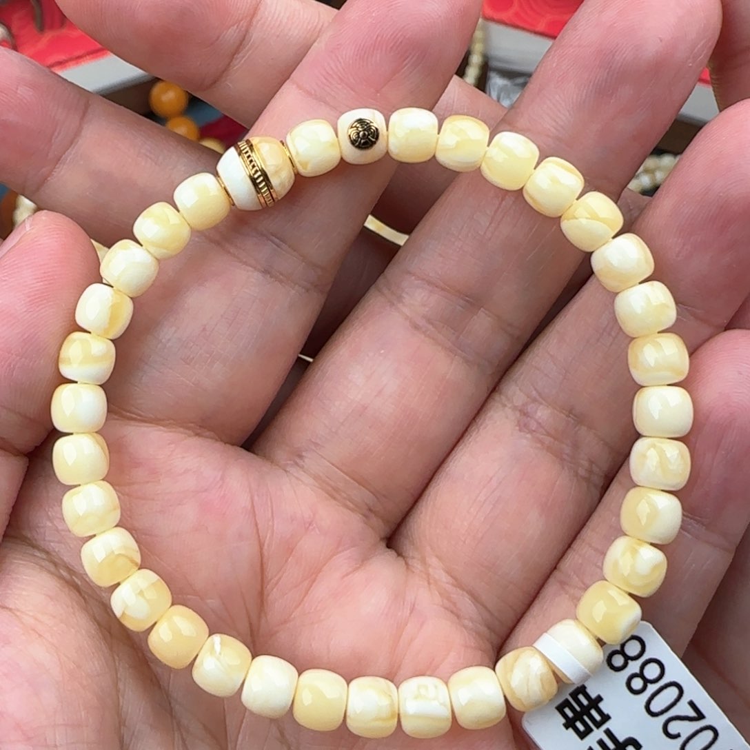 琥珀手链未镶嵌6咪