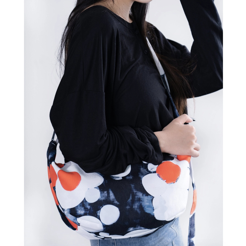 无则艺【饺子包】红色圈圈休闲个性时尚布包学院风潮流单肩肩包