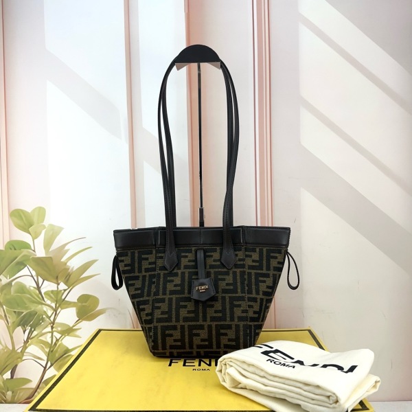 包包/芬迪/95新/250209QR0024