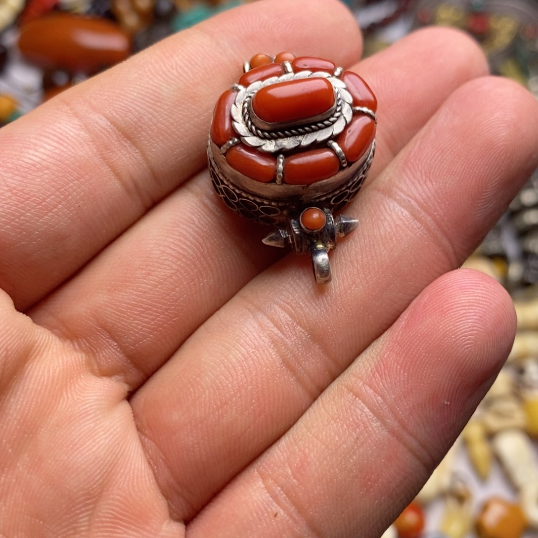 小扬哥藏元素古珠子