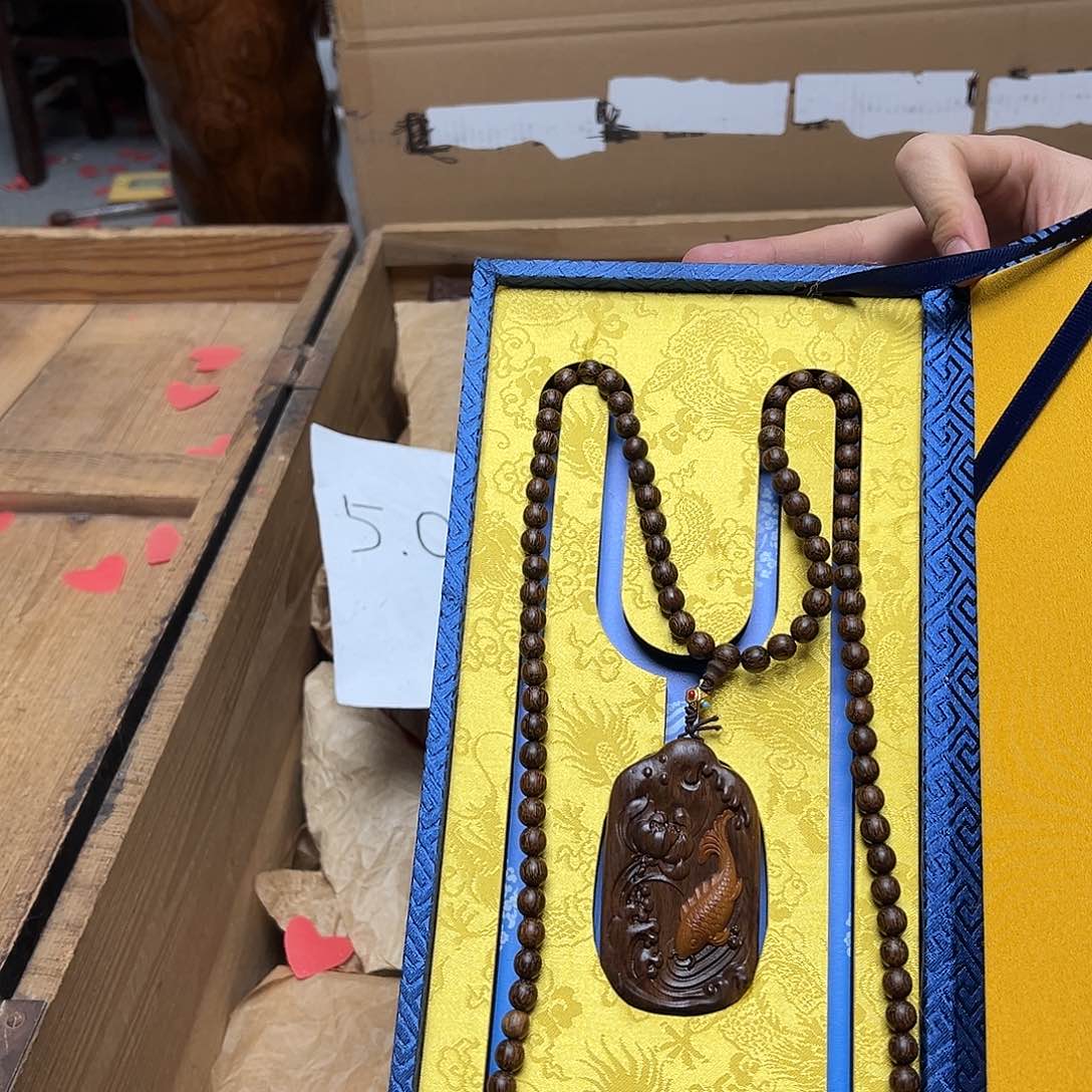 大叶紫檀（黑酸枝木类）