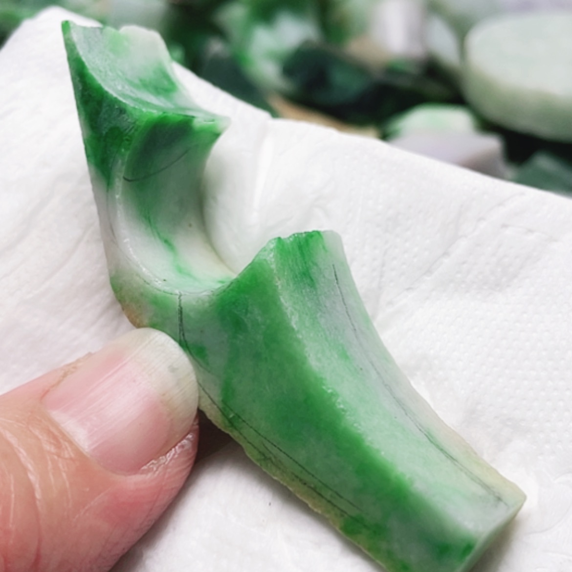 【闪购商品】翡翠颈饰未镶嵌A货