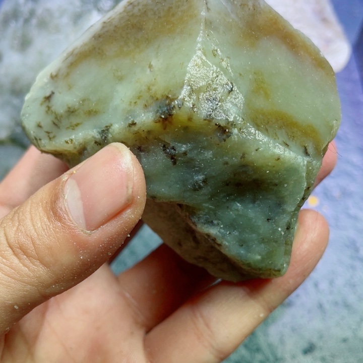 和田玉未镶嵌珠宝半成品