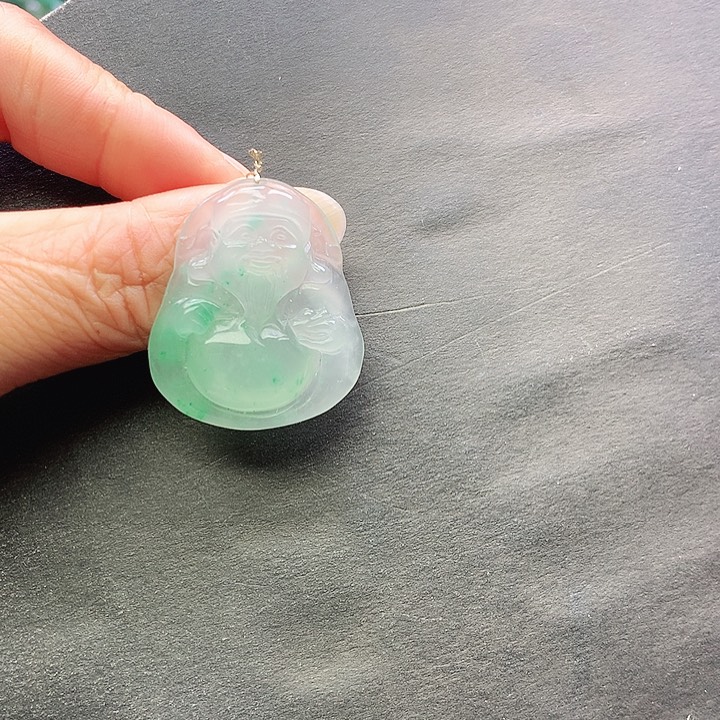 石英质玉未镶嵌颈饰