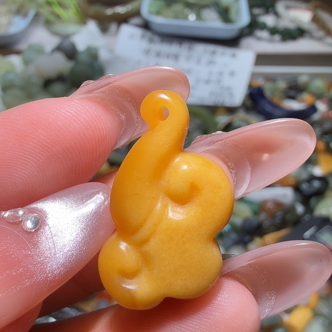 和田玉未镶嵌珠宝奇石