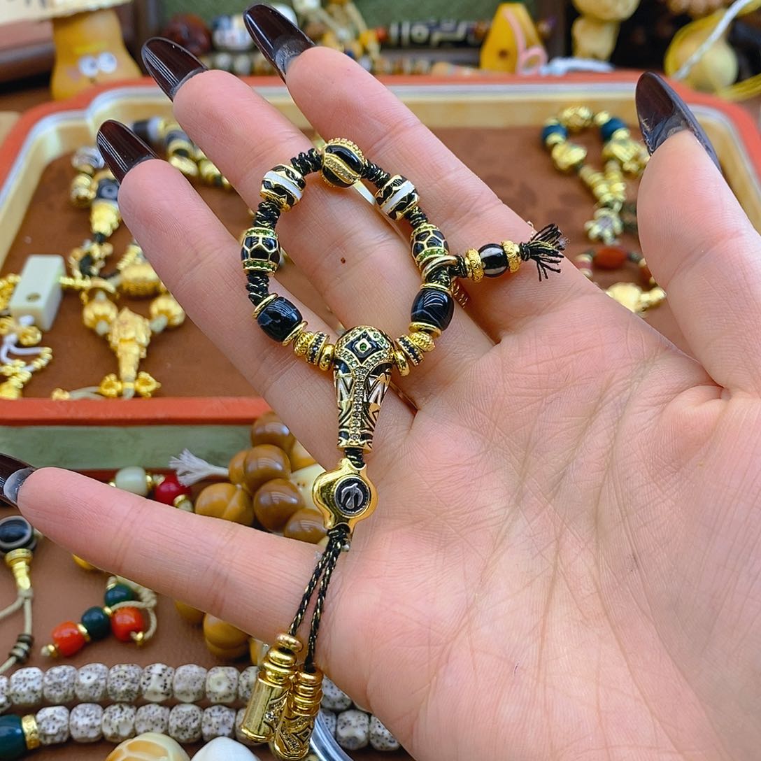 铜铁合金类黑金小版