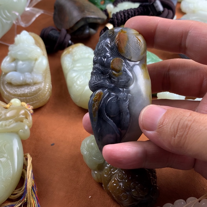 颈饰未镶嵌和田玉赵*河