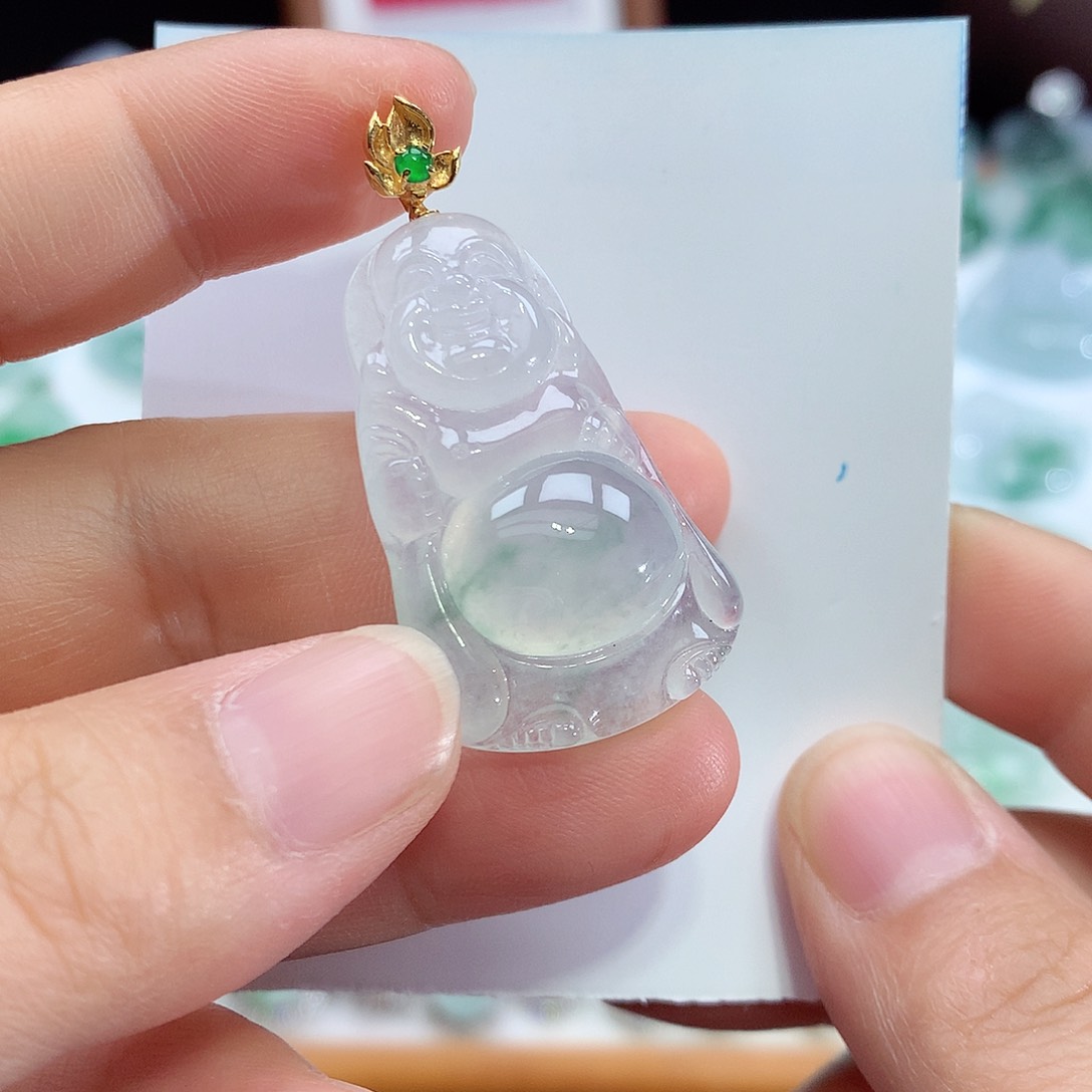 翡翠18K金镶嵌颈饰佛