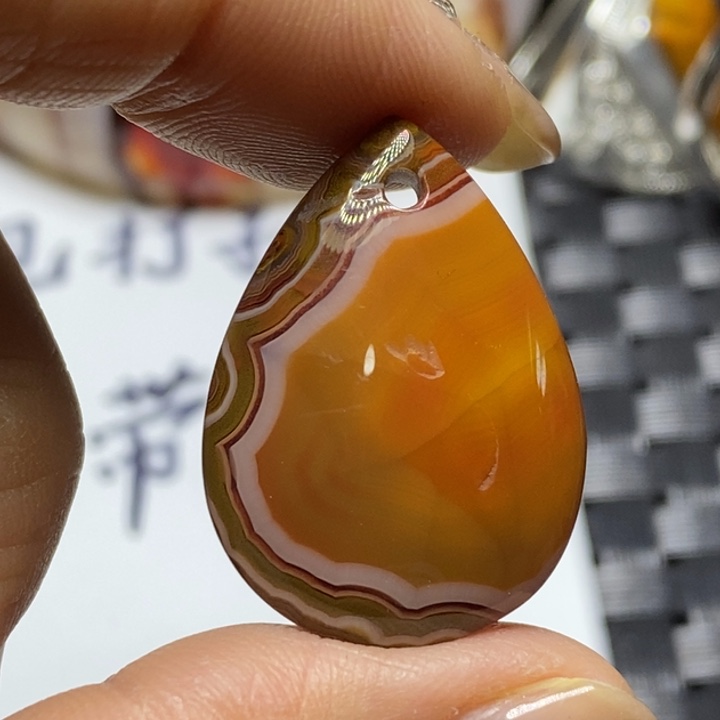 玛瑙/玉髓颈饰未镶嵌十**，