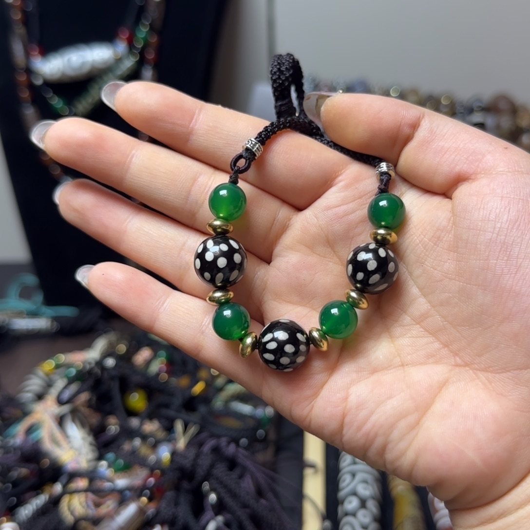 玛瑙/玉髓合金颈饰