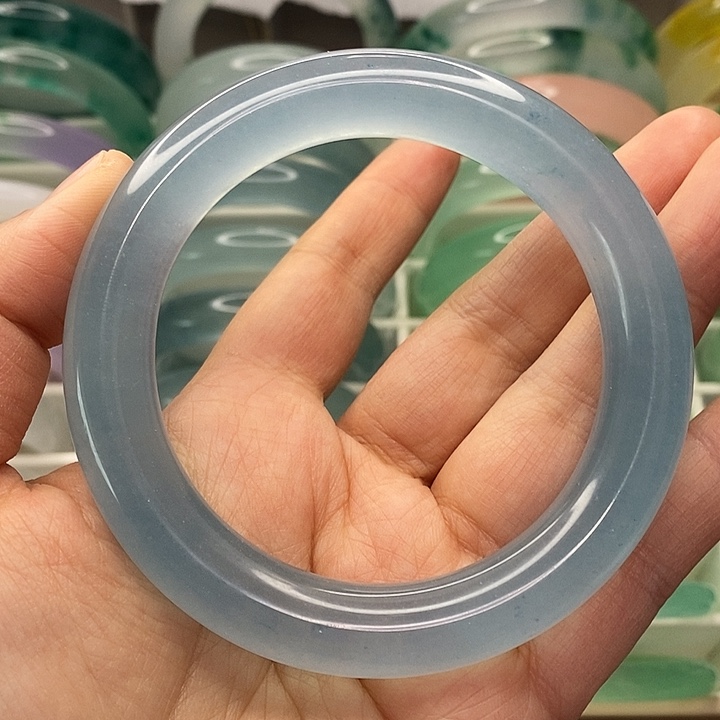 石英质玉未镶嵌手镯