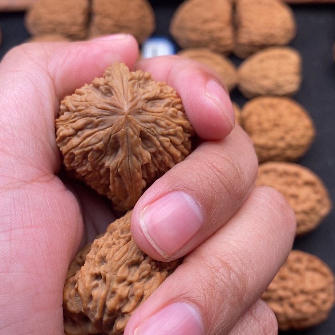 文玩核桃把件不****?好好