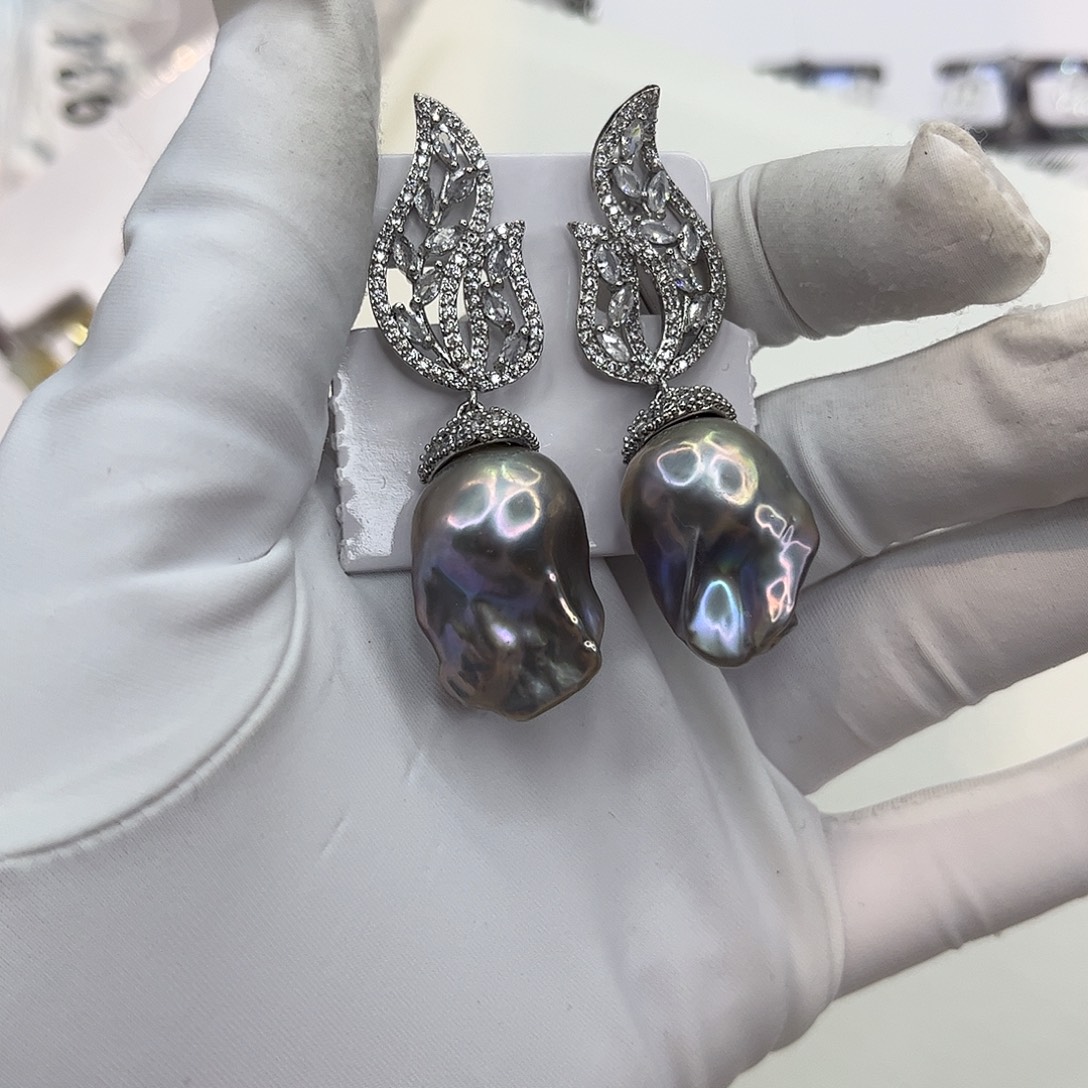 合金耳饰淡水珍珠