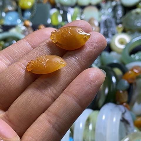 岫玉耳环未镶嵌一对