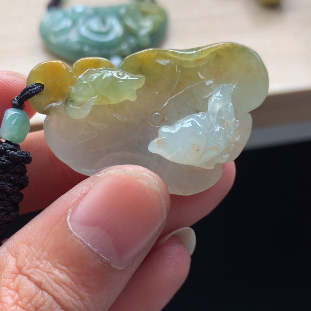 颈饰未镶嵌翡翠吊坠