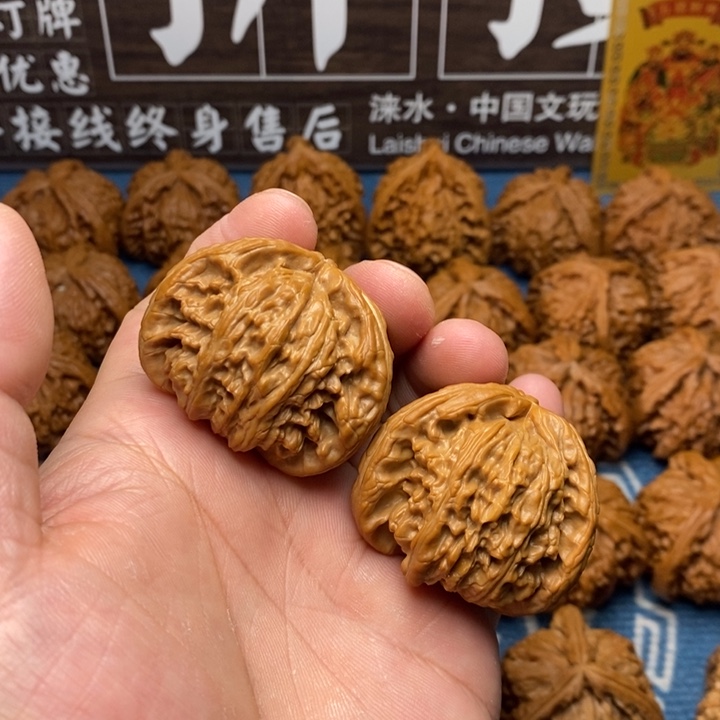 温***柔文玩核桃文玩核桃