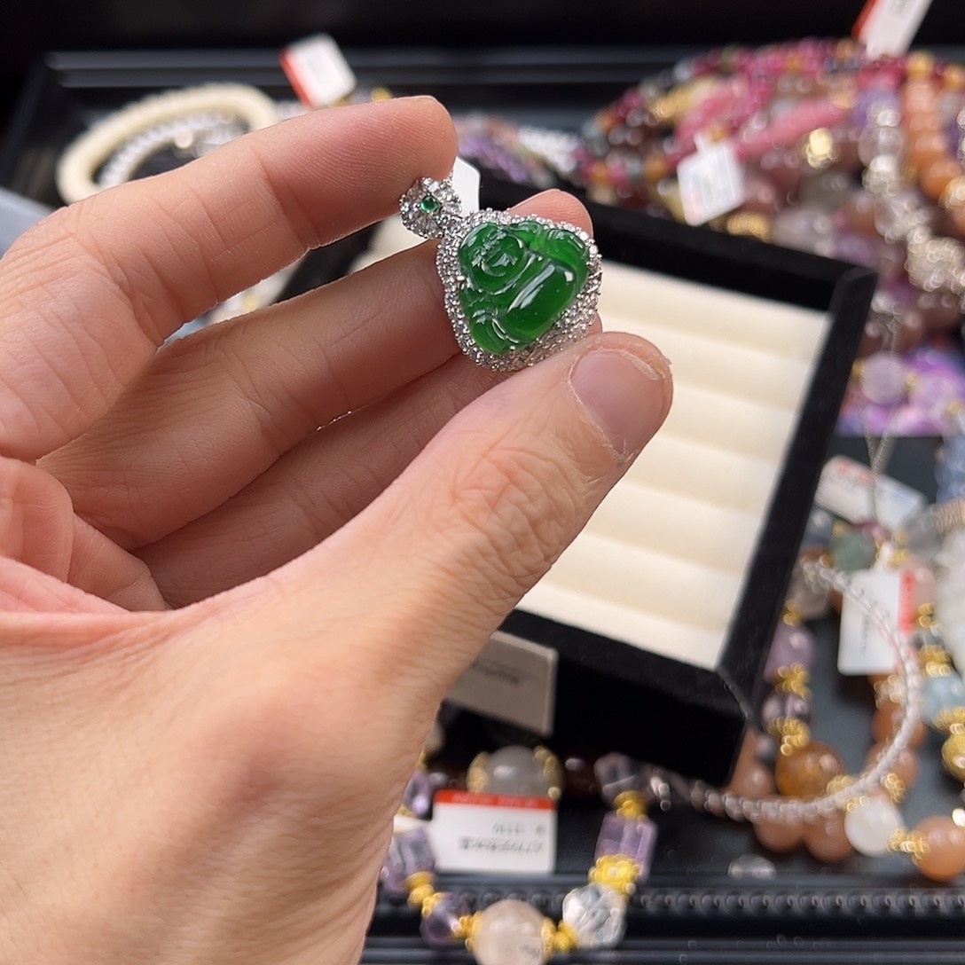 翡翠未镶嵌颈饰单品