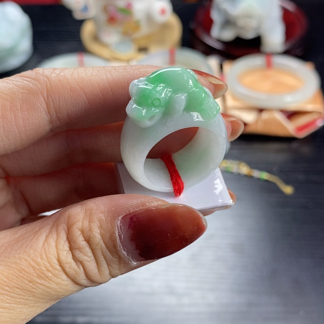 翡翠戒圈未镶嵌天然翡翠