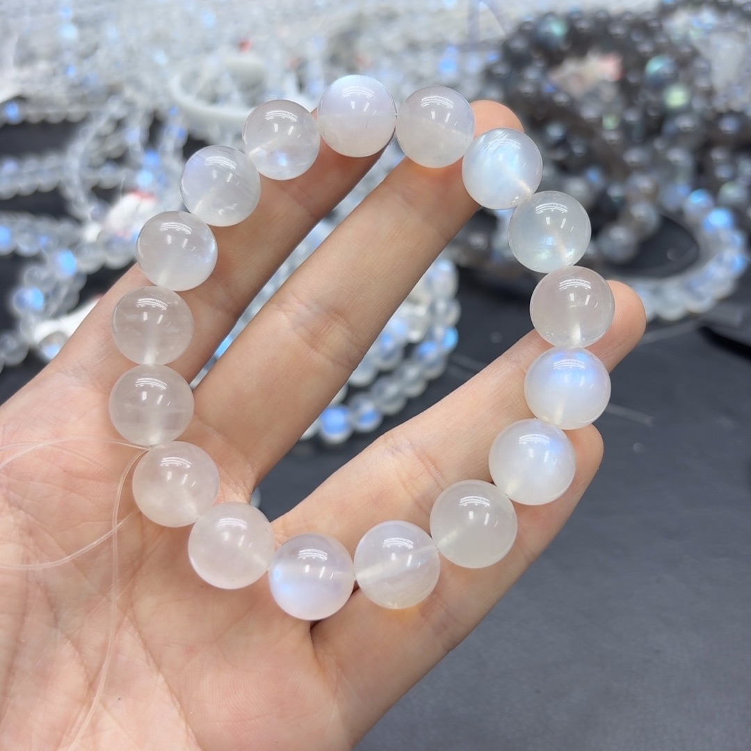手串未镶嵌月光石小**兔蓝月光单圈卡12.6mm左右