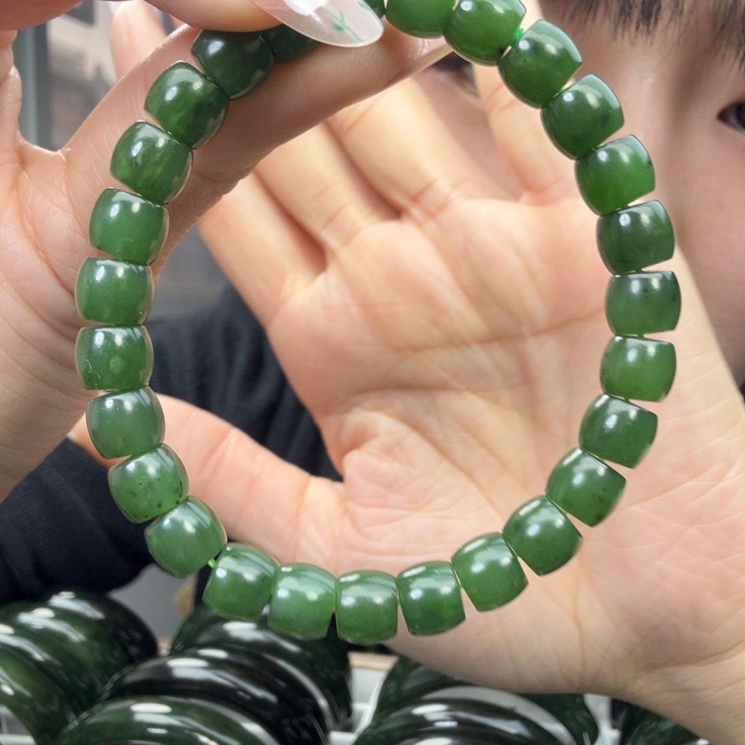 和田玉（碧玉）未镶嵌颈饰