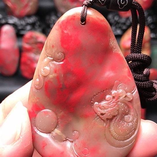 昌化石昌化鸡血石挂件