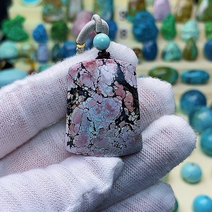 绿松石配饰未镶嵌