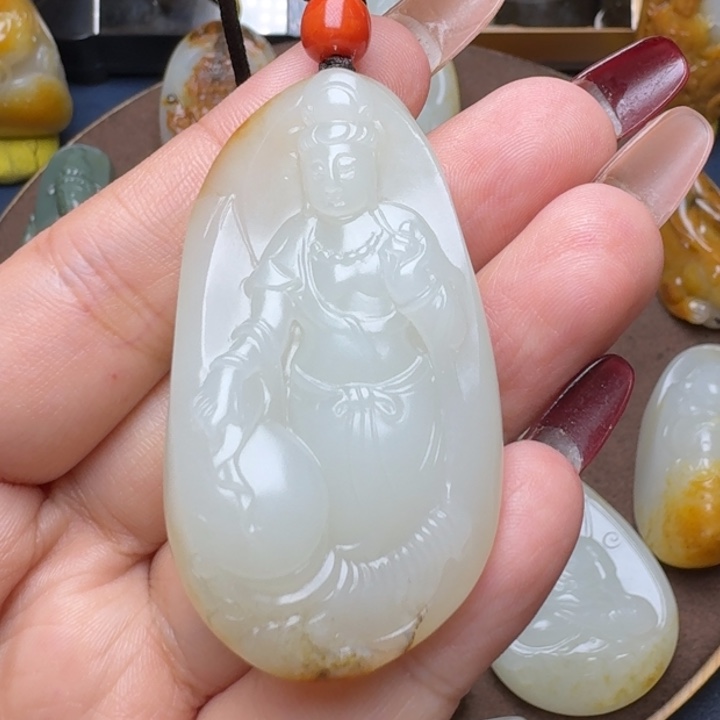 和田玉颈饰未镶嵌