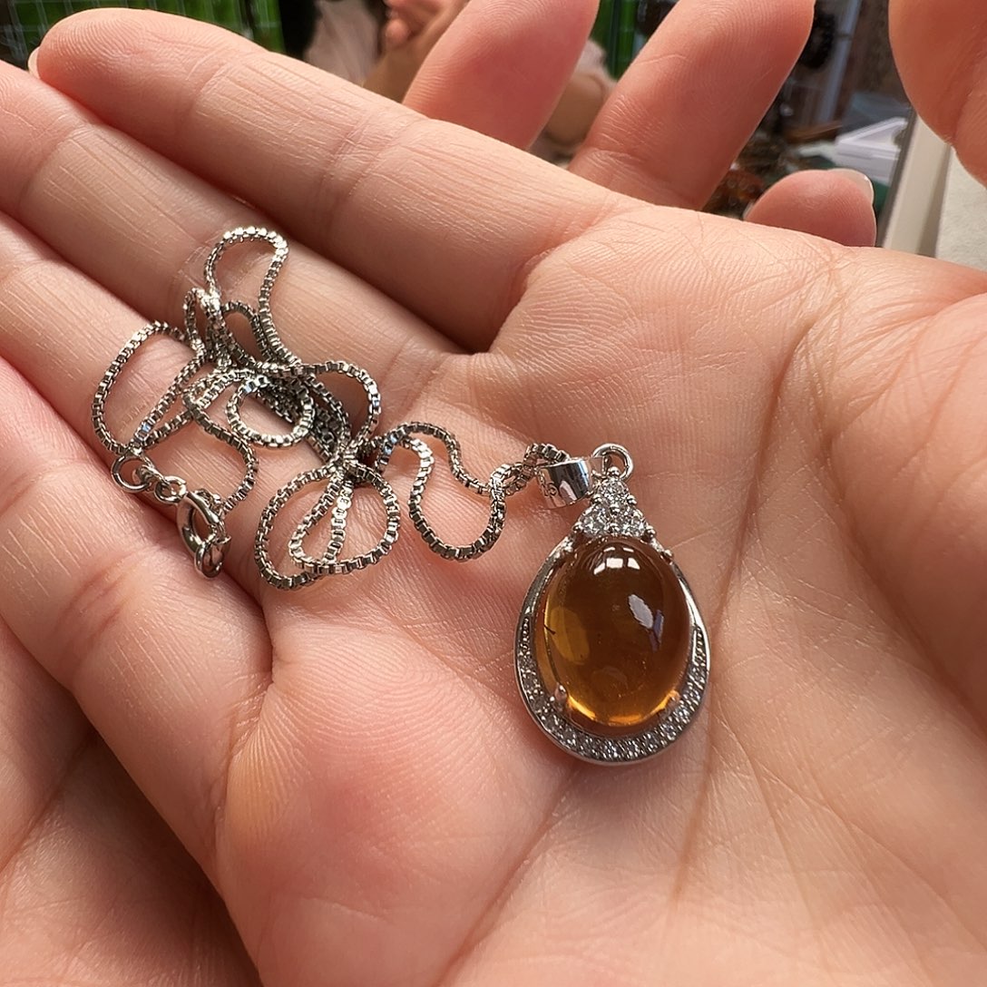 琥珀未镶嵌裸石抚顺琥珀项链