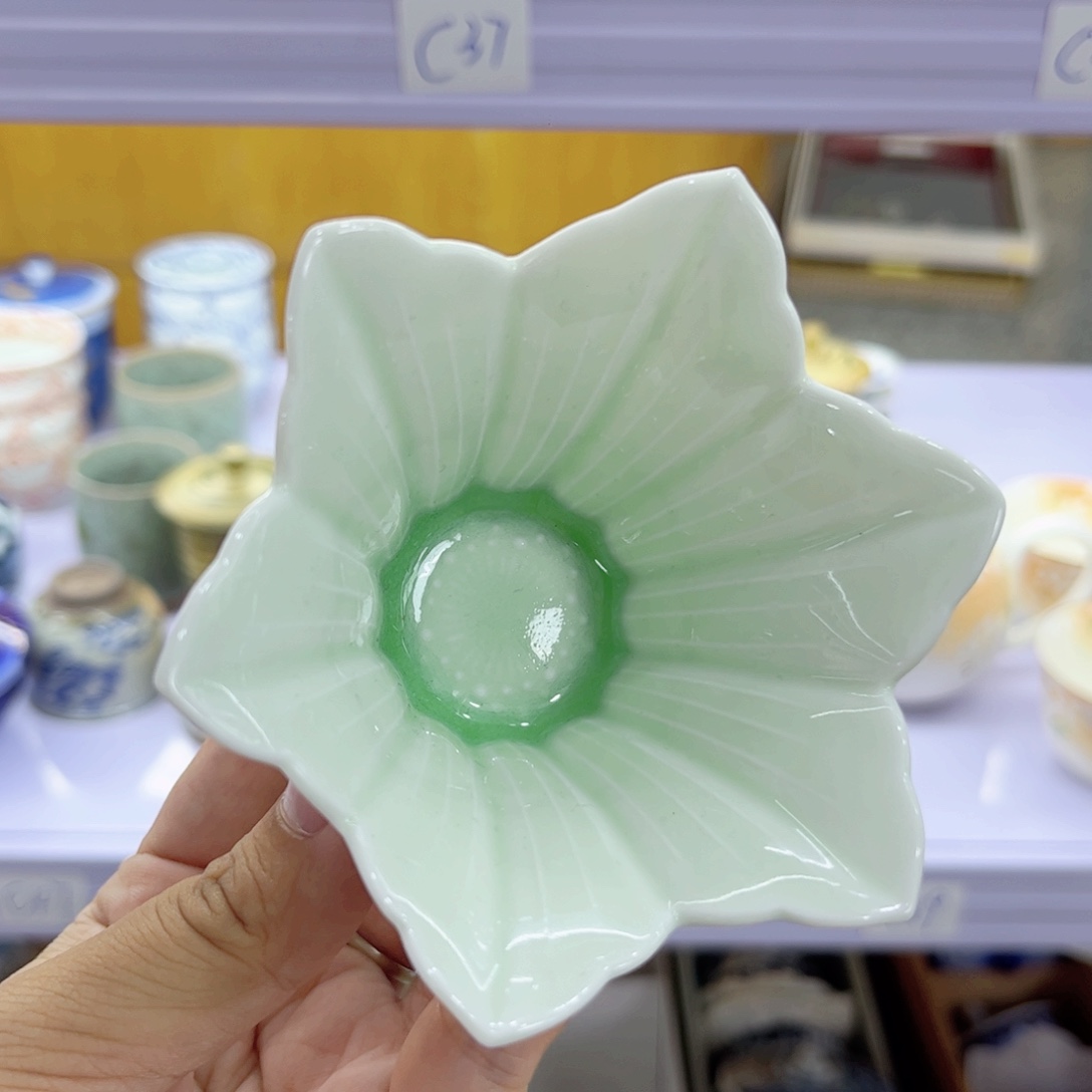 瓷片欢迎光临美桃儿～