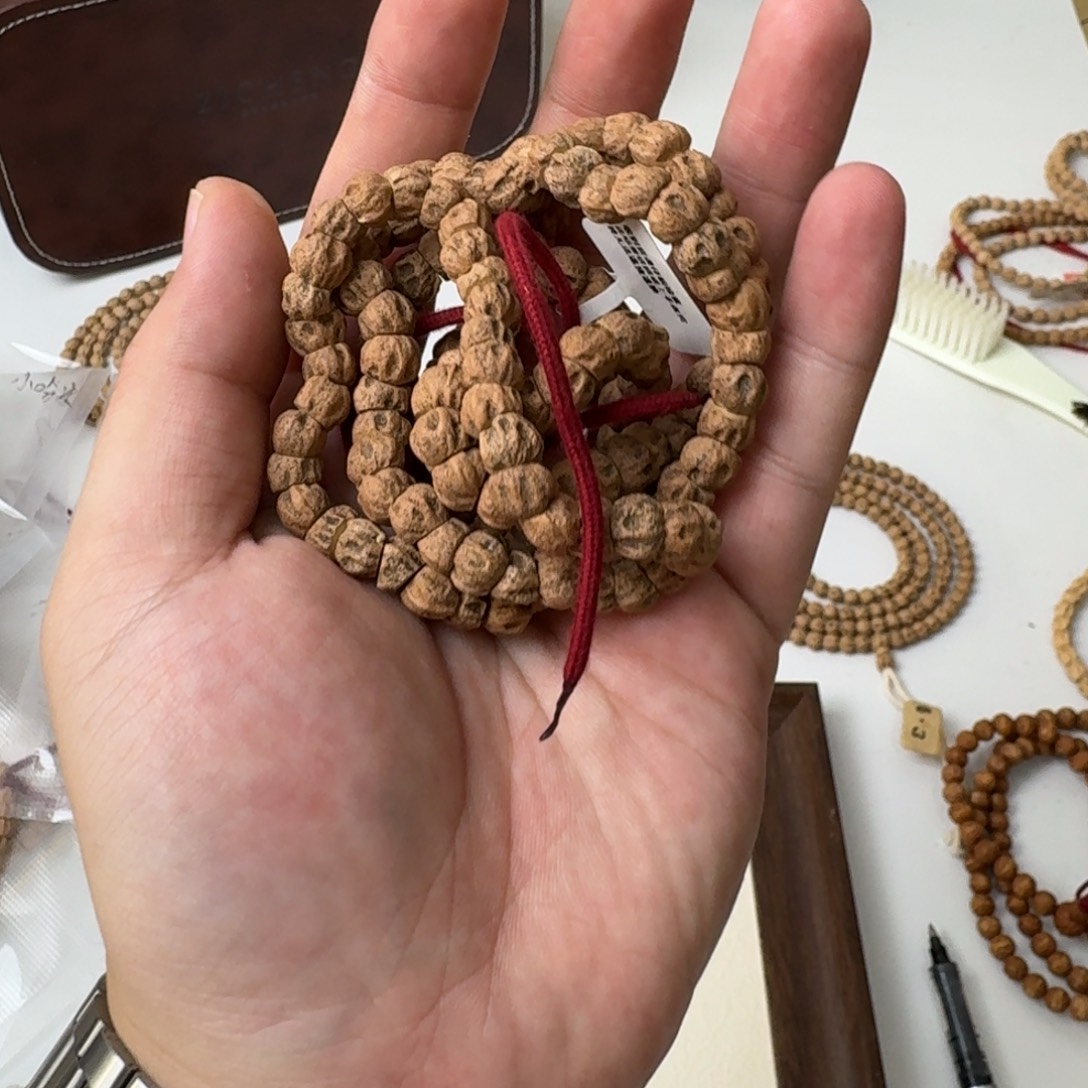 已***置柏香籽/百香籽吊坠