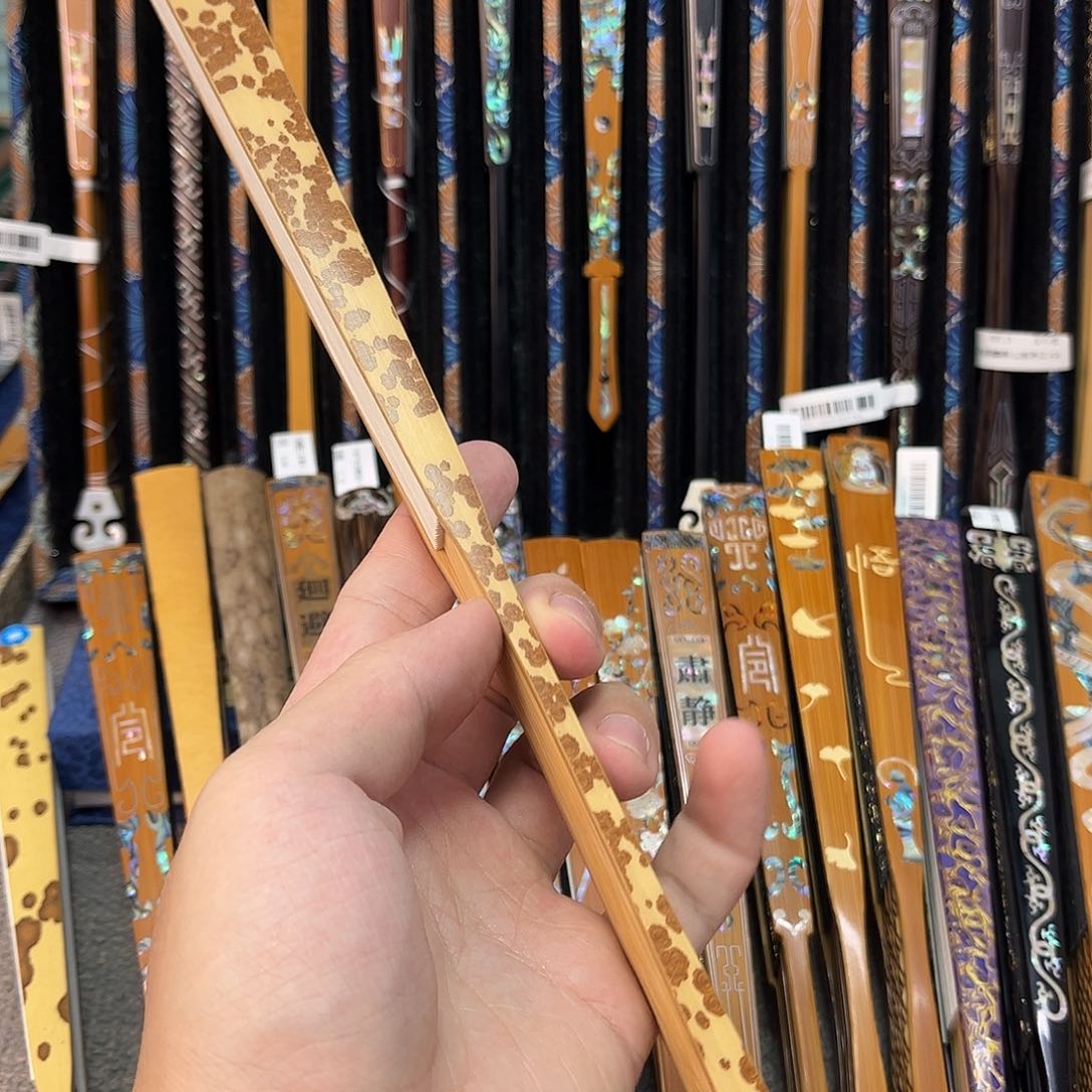 扇子佘***猫纯手工制作的