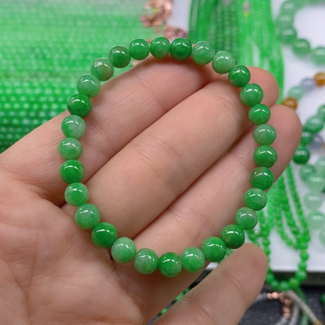 翡翠未镶嵌颈饰缅甸天然翡翠阳绿手链6.4