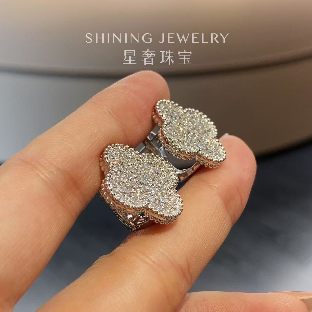 【星奢珠宝】18k金20mm满钻四叶草钻石耳拍（少量库存）