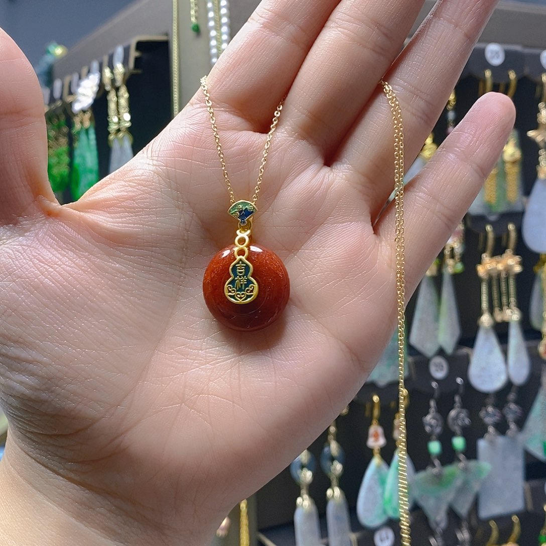 未镶嵌翡翠耳饰翡翠