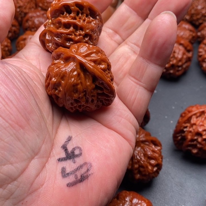 核桃奇*宫灯12345