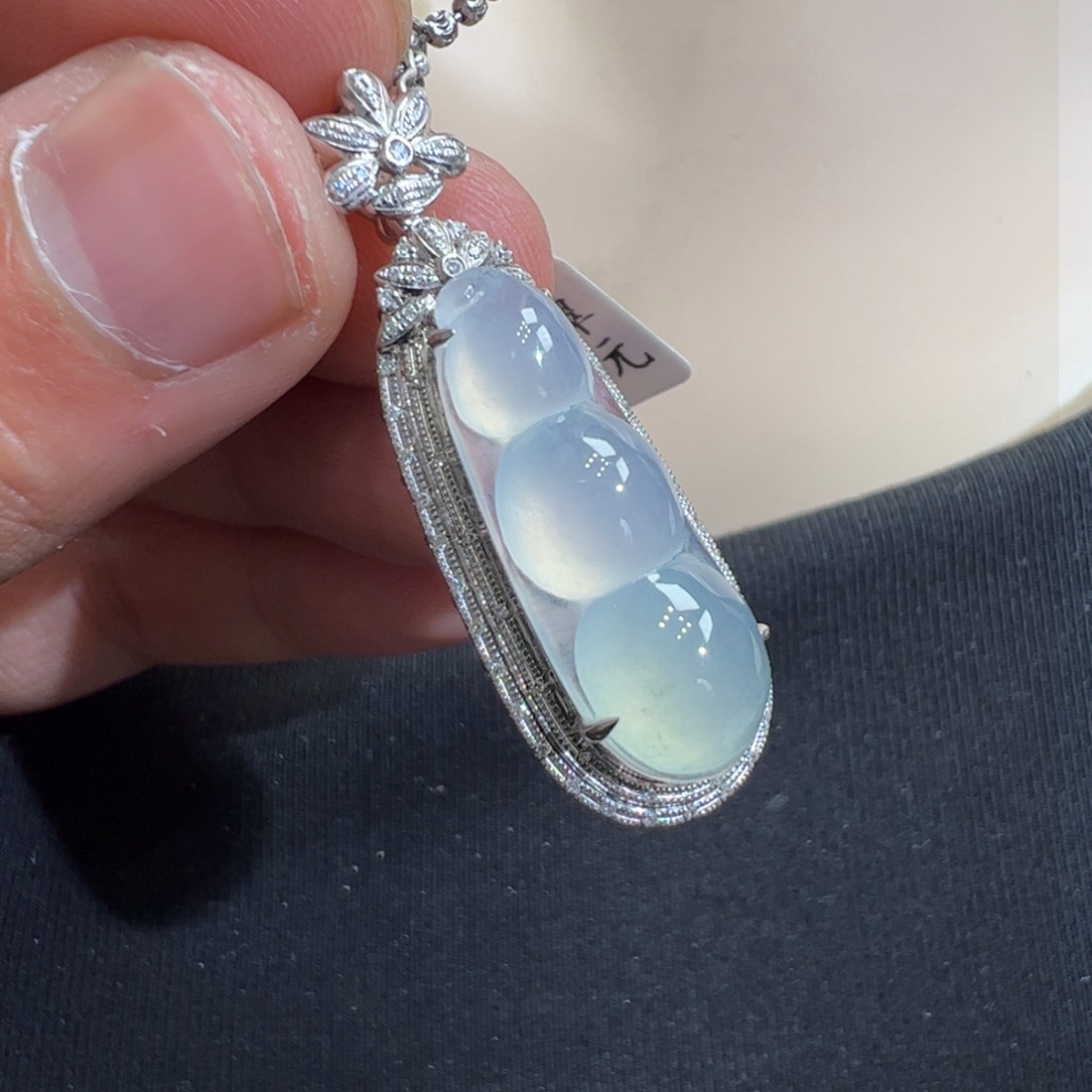 翡翠吊坠(不含链)18K金镶嵌