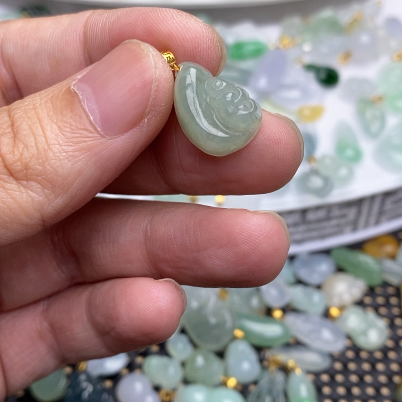 【闪购商品】翡翠18K金镶嵌吊坠(不含链)小松鼠