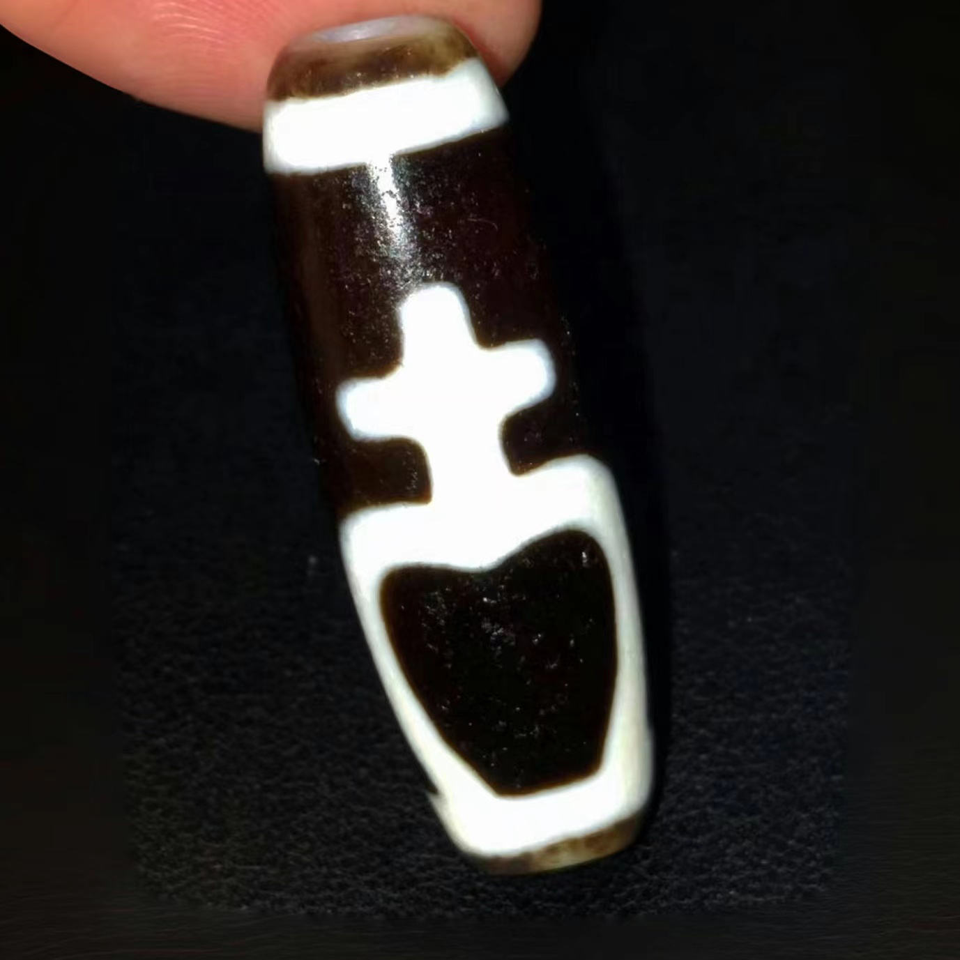 瓶子藏传老珠子寓意很好精致漂亮包浆玉化风化自然空道通体白化