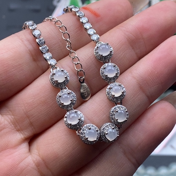 翡翠耳饰未镶嵌手链