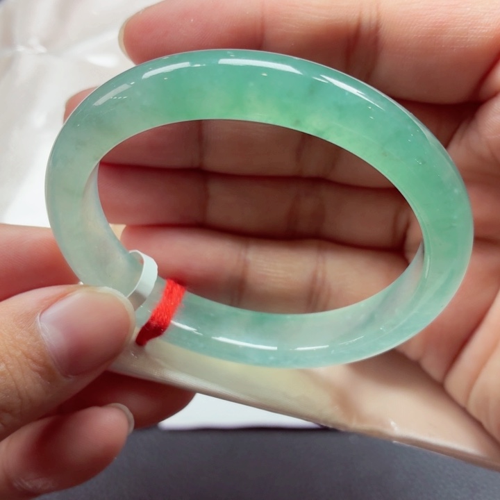 翡翠未镶嵌手镯（贵妃镯）天然缅甸A货翡翠（冰绿贵妃）完美珠光宝气