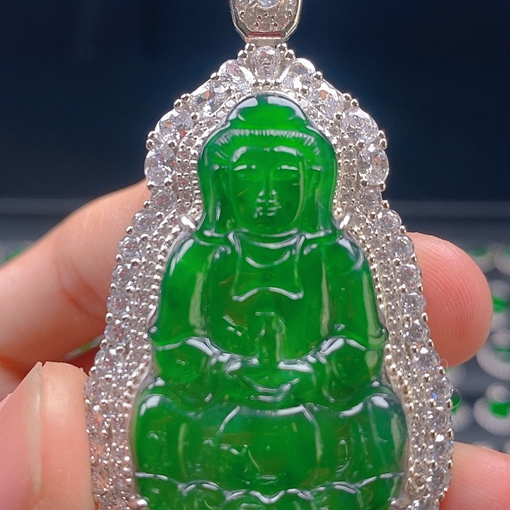 翡翠银S925镶嵌吊坠(赠链)