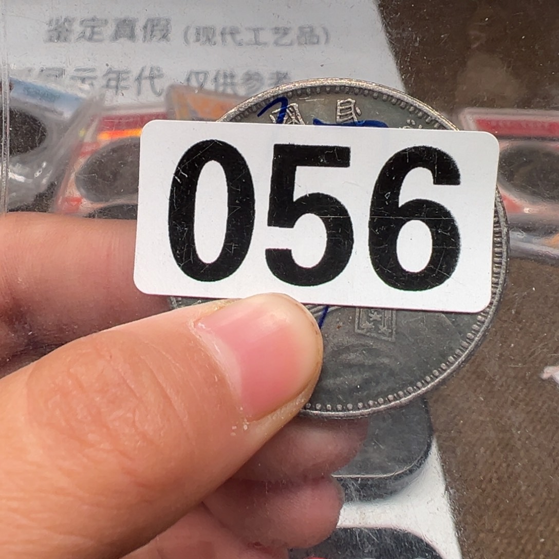 一手牵出自己在这条街上被
