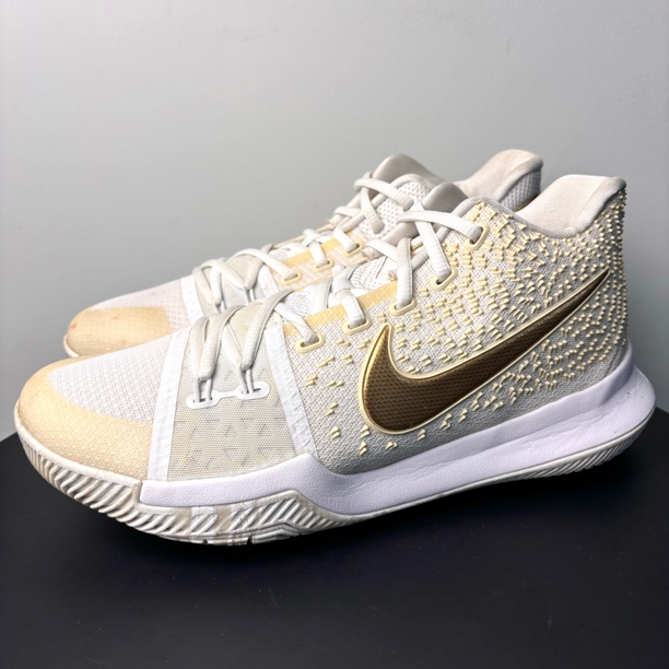 95新 NIKE/耐克 42.5码 欧文3 白金保真 中古篮球鞋（鞋面小氧化