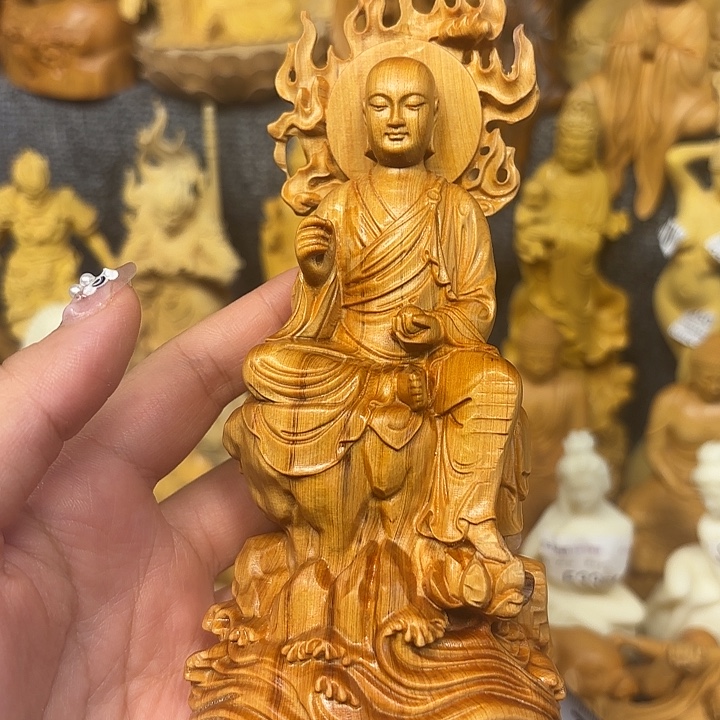 柏木（崖柏）崖柏瑕疵地藏