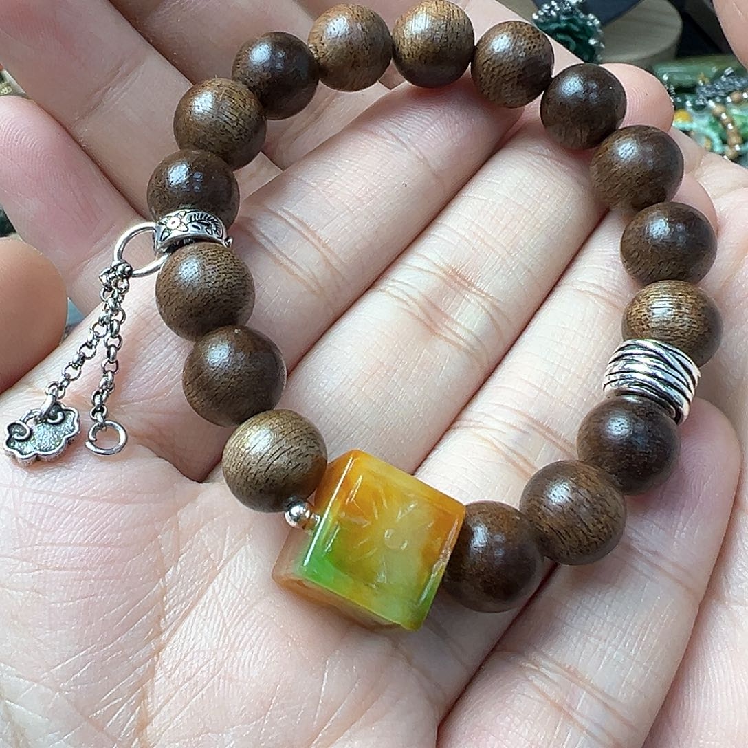 翡翠手链未镶嵌炸