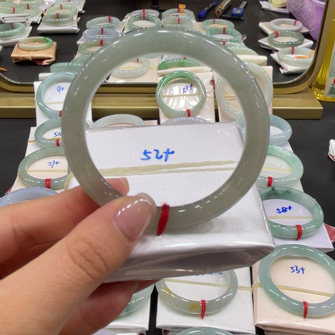 翡翠手镯未镶嵌S****儿翡翠