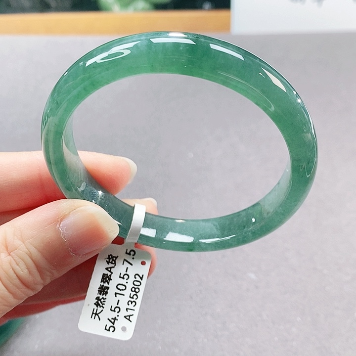 【闪购商品】翡翠手镯（圆镯）未镶嵌