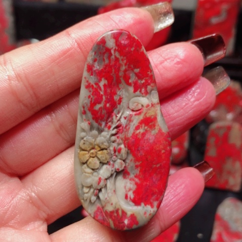 昌化鸡血石昌化鸡血石玉石挂件